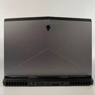 Игровой ноутбук Dell Alienware 15 R3 / 15.6" (1920x1080) IPS / Intel Core i7-7700HQ (4 (8) ядра по 2.8 - 3.8 GHz) / 16 GB DDR4 / 512 GB SSD / nVidia GeForce GTX 1070, 8 GB GDDR5, 256-bit / WebCam / HDMI Игровой ноутбук Dell Alienware 15 R3 / 15.6" (1920x1080) IPS / Intel Core i7-7700HQ (4 (8) ядра по 2.8 - 3.8 GHz) / 16 GB DDR4 / 512 GB SSD / nVidia GeForce GTX 1070, 8 GB GDDR5, 256-bit / WebCam / HDMI
