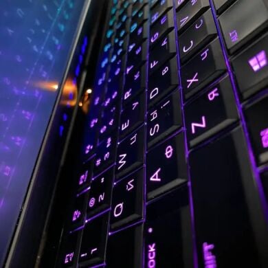 Игровой ноутбук Dell Alienware 15 R3 / 15.6" (1920x1080) IPS / Intel Core i7-7700HQ (4 (8) ядра по 2.8 - 3.8 GHz) / 16 GB DDR4 / 512 GB SSD / nVidia GeForce GTX 1070, 8 GB GDDR5, 256-bit / WebCam / HDMI Игровой ноутбук Dell Alienware 15 R3 / 15.6" (1920x1080) IPS / Intel Core i7-7700HQ (4 (8) ядра по 2.8 - 3.8 GHz) / 16 GB DDR4 / 512 GB SSD / nVidia GeForce GTX 1070, 8 GB GDDR5, 256-bit / WebCam / HDMI