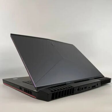Игровой ноутбук Dell Alienware 15 R3 / 15.6" (1920x1080) IPS / Intel Core i7-7700HQ (4 (8) ядра по 2.8 - 3.8 GHz) / 16 GB DDR4 / 512 GB SSD / nVidia GeForce GTX 1070, 8 GB GDDR5, 256-bit / WebCam / HDMI Игровой ноутбук Dell Alienware 15 R3 / 15.6" (1920x1080) IPS / Intel Core i7-7700HQ (4 (8) ядра по 2.8 - 3.8 GHz) / 16 GB DDR4 / 512 GB SSD / nVidia GeForce GTX 1070, 8 GB GDDR5, 256-bit / WebCam / HDMI