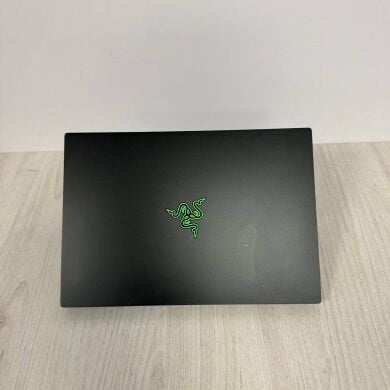 Игровой ультрабук Razer Blade 14 RZ09-0427 / 14" (2560x1440) IPS / AMD Ryzen 9 6900HX (8 (16) ядер по 3.3 - 4.9 GHz) / 16 GB DDR5 / 512 GB SSD NVMe / nVidia GeForce RTX 3070 Ti, 8 GB GDDR6, 256-bit / WebCam