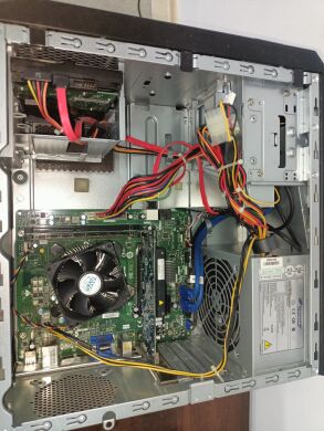 Компьютер Medion MT22 Tower / Intel Core i5-4590 (4 ядра по 3.3 - 3.7 GHz) / 8 GB DDR3 / 500 GB HDD / AMD Radeon HD 8490, 1 GB GDDR3, 64-bit / 350W