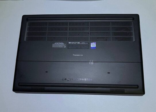 Мобильная рабочая станция Dell Precision 7730 / 17.3" (3840x2160) IPS / Intel Core i7-8750H (6 (12) ядра по 2.2 - 4.1 GHz) / 32 GB DDR4 / 512 GB SSD / AMD Radeon Pro WX 7100, 8 GB GDDR5, 256-bit / WebCam / HDMI Мобильная рабочая станция Dell Precision 7730 / 17.3" (3840x2160) IPS / Intel Core i7-8750H (6 (12) ядра по 2.2 - 4.1 GHz) / 32 GB DDR4 / 512 GB SSD / AMD Radeon Pro WX 7100, 8 GB GDDR5, 256-bit / WebCam / HDMI