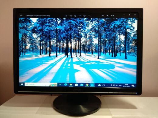 Монітор Asus VW220D / 21.6" (1680x1050) TN / VGA / VESA 100x100