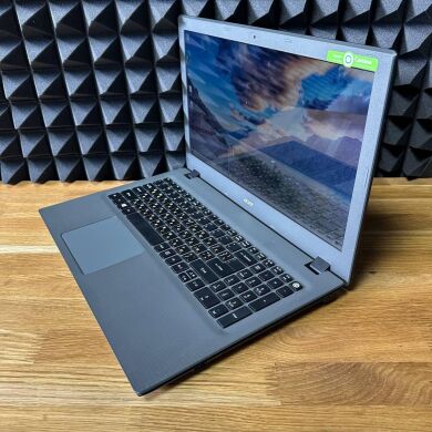 Ноутбук Acer Aspire E5-573 / 15.6" (1366x768) TN / Intel Core i3-5005U (2 (4) ядра по 2.0 GHz) / 8 GB DDR3 / 128 GB SSD / Intel HD Graphics 5500 / WebCam / DVD-ROM Ноутбук Acer Aspire E5-573 / 15.6" (1366x768) TN / Intel Core i3-5005U (2 (4) ядра по 2.0 GHz) / 8 GB DDR3 / 128 GB SSD / Intel HD Graphics 5500 / WebCam / DVD-ROM