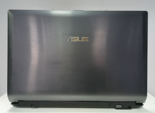 Ноутбук Asus N53TK / 15.6" (1366x768) TN LED / AMD A6-3400M (4 ядра по 1.4 - 2.3 GHz) / 6 GB DDR3 / 500 GB HDD / AMD Radeon HD 6520G IGP / DVD-RW / USB 3.0 / HDMI / батарея держит заряд 0 минут