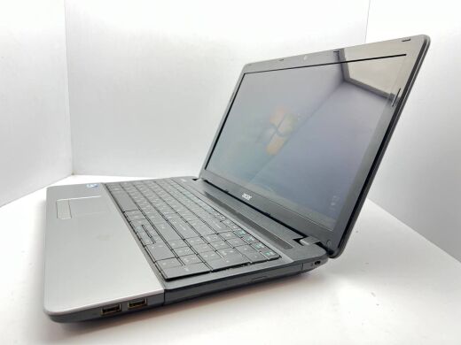 Ноутбук Б-класс Acer E1-531 / 15.6" (1366x768) TN / Intel Pentium B960 (2 ядра по 2.2 GHz) / 4 GB DDR3 / 750 GB HDD / Intel HD Graphics 2000 / WebCam