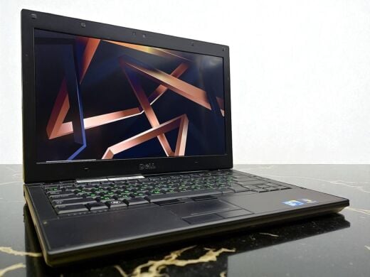 Ноутбук Б-клас Dell Latitude E4310 / 13.3" (1366x768) TN / Intel Core i5-520M (2 (4) ядра по 2.4 - 2.93 GHz) / 4 GB DDR3 / 250 GB HDD / Intel HD Graphics / WebCam