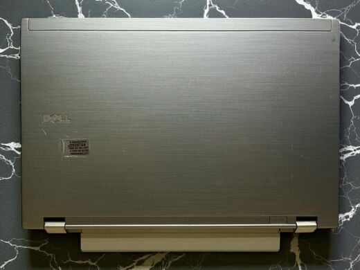 Ноутбук Б-клас Dell Latitude E4310 / 13.3" (1366x768) TN / Intel Core i5-520M (2 (4) ядра по 2.4 - 2.93 GHz) / 4 GB DDR3 / 250 GB HDD / Intel HD Graphics / WebCam