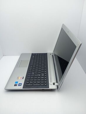 Ноутбук Samsung RV515 / 15.6" (1366x768) TN / AMD E-450 (2 ядра по 1.65 GHz) / 6 GB DDR3 / 120 GB SSD / AMD Radeon HD6320 / WebCam