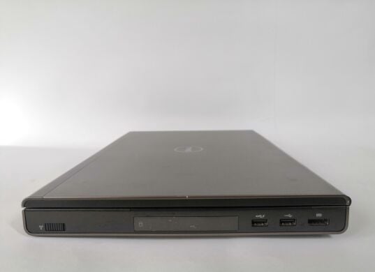 Мобільна робоча станція Dell Precision M4800 / 15.6" (1920x1080) TN / Intel Core i7-4700MQ (4 (8) ядра по 2.4 - 3.4 GHz) / 8 GB DDR3 / 240 GB SSD / nVidia Quadro K2100M, 2 GB GDDR5, 128-bit / DVD-RW / Wind 10 Pro