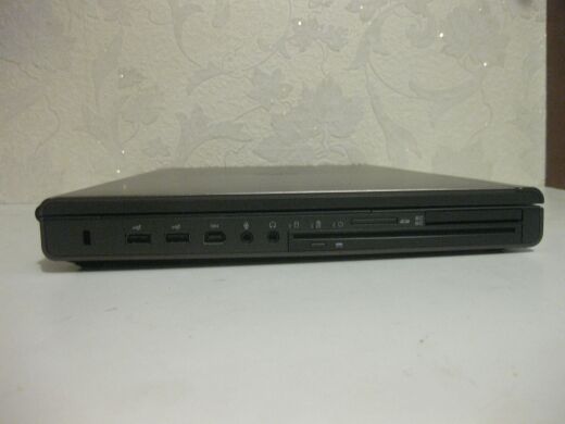 Рабочая станция Dell Precision M6700 / 17.3" (1920x1080) TN LED / Intel Core i7-3940XM (4 (8) ядра по 3.0 - 3.9 GHz) / 16 GB DDR3 / 256 GB SSD+500 GB HDD / nVidia Quadro K5000M, 4 GB GDDR5, 256-bit / WebCam / DVD-RW / USB 3.0 / HDMI