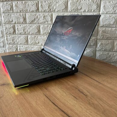 Ігровий ноутбук Asus ROG Strix G16 G614JI / 16" (2560x1600) IPS / Intel Core i9-13980HX (24 (32) ядра по 4.0 - 5.6 GHz) / 32 GB DDR5 / 1000 GB SSD / nVidia GeForce RTX 4070, 8 GB GDDR6, 128-bit / WebCam