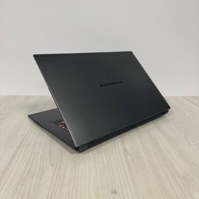 Ігровий ноутбук Eluktronics 17 N870HK / 17.3" (1920x1080) IPS / Intel Core i7-7700HQ (4 (8) ядра по 2.8 - 3.8 GHz) / 16 GB DDR4 / 512 GB SSD NVMe / nVidia GeForce GTX 1050 Ti, 4 GB GDDR5, 128-bit / WebCam