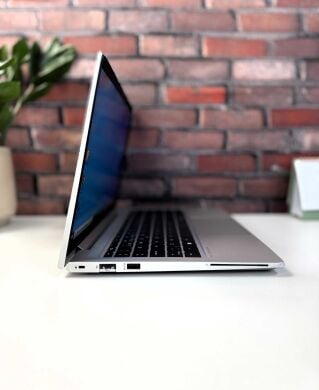 Ультрабук HP EliteBook 645 G9 / 14" (1920x1080) IPS / AMD Ryzen 5 Pro 5675U (6 (12) ядер по 2.3 - 4.3 GHz) / 8 GB DDR4 / 256 GB SSD / AMD Radeon RX Vega 7 / WebCam