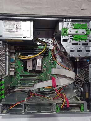 ПК Б-класс Fujitsu Celsius W420 Tower / Intel Core i3-2120 (2 (4) ядра по 3.3 GHz) / 8 GB DDR3 / 500 GB HDD / Intel HD Graphics 2000 / DVD-ROM