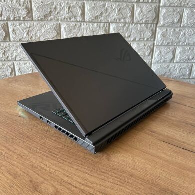 Ігровий ноутбук Asus ROG Strix G16 G614JI / 16" (2560x1600) IPS / Intel Core i9-13980HX (24 (32) ядра по 4.0 - 5.6 GHz) / 32 GB DDR5 / 1000 GB SSD / nVidia GeForce RTX 4070, 8 GB GDDR6, 128-bit / WebCam