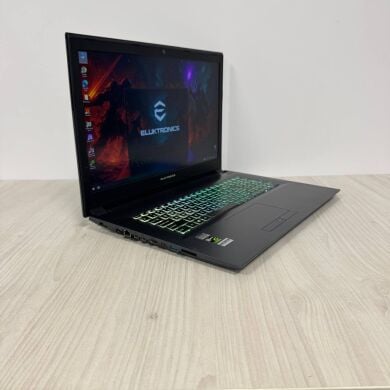 Ігровий ноутбук Eluktronics 17 N870HK / 17.3" (1920x1080) IPS / Intel Core i7-7700HQ (4 (8) ядра по 2.8 - 3.8 GHz) / 16 GB DDR4 / 512 GB SSD NVMe / nVidia GeForce GTX 1050 Ti, 4 GB GDDR5, 128-bit / WebCam