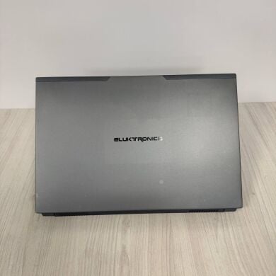 Ігровий ноутбук Eluktronics 17 N870HK / 17.3" (1920x1080) IPS / Intel Core i7-7700HQ (4 (8) ядра по 2.8 - 3.8 GHz) / 16 GB DDR4 / 512 GB SSD NVMe / nVidia GeForce GTX 1050 Ti, 4 GB GDDR5, 128-bit / WebCam
