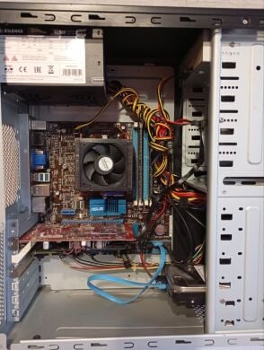 ПК Б-клас Delux Tower / AMD Phenom II X4 965 BE (4 ядра по 3.4 GHz) / 8 GB DDR3 / 120 GB SSD + 500 GB HDD / AMD Radeon HD 6670, 2 GB GDDR3, 128-bit / DVD-RW / 400W