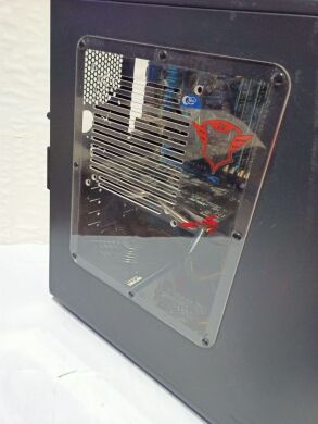 Ігровий ПК Asus PGS Tower / Intel Core i7-3770K (4 (8) ядра по 3.5 - 3.9 GHz) / 16 GB DDR3 / 256 GB SSD + 1000 GB HDD / nVidia GeForce GTX 650, 1 GB GDDR5, 128-bit / DVD-ROM / 650W Ігровий ПК Asus PGS Tower / Intel Core i7-3770K (4 (8) ядра по 3.5 - 3.9 GHz) / 16 GB DDR3 / 256 GB SSD + 1000 GB HDD / nVidia GeForce GTX 650, 1 GB GDDR5, 128-bit / DVD-ROM / 650W