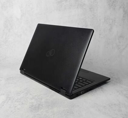 Ультрабук Fujitsu LifeBook E548 / 14" (1920x1080) IPS / Intel Core i5-8350U (4 (8) ядра по 1.7 - 3.6 GHz) / 8 GB DDR4 / 256 GB SSD / Intel UHD Graphics 620 / WebCam / Win 10 Pro