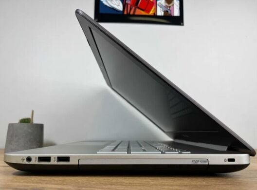Ігровий ноутбук Asus VivoBook Pro N552VX / 15.6" (1920x1080) IPS / Intel Core i5-6300HQ (4 ядра по 2.3 - 3.2 GHz) / 12 GB DDR4 / 128 GB SSD + 1000 GB HDD / nVidia GeForce GTX 950M, 2 GB GDDR5, 128-bit / WebCam / DVD-RW / Win 10