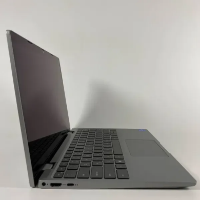 Ноутбук-трансформер Б-класс Dell Latitude 3330 / 13.3" (1920x1080) IPS Touch / Intel Core i5-1155G7 (4 (8) ядра по 2.5 - 4.5 GHz) / 8 GB DDR4 / 512 GB SSD / Intel Iris Xe Graphics / WebCam / HDMI