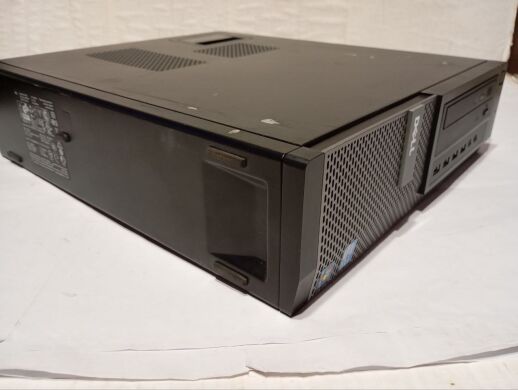 ПК Б-клас Dell OptiPlex 7010 DT / Intel Core i5-3470S (4 ядра по 2.9 - 3.6 GHz) / 16 GB DDR3 / 500 GB HDD / Intel HD Graphics 2500 / DVD-RW + USB-флешка 64 GB