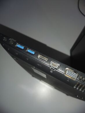 Ноутбук Toshiba Satellite Pro C50 / 15.6" (1366x768) TN LED / Intel Core i3-3110M (2 (4) ядра по 2.4 GHz) / 8 GB DDR3 / 240 GB SSD NEW / Intel HD Graphics 4000 / DVD-RW / HDMI + Беспроводная мышь 