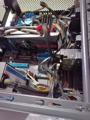 Ігровий ПК Asus PGS Tower / Intel Core i7-3770K (4 (8) ядра по 3.5 - 3.9 GHz) / 16 GB DDR3 / 256 GB SSD + 1000 GB HDD / nVidia GeForce GTX 650, 1 GB GDDR5, 128-bit / DVD-ROM / 650W Ігровий ПК Asus PGS Tower / Intel Core i7-3770K (4 (8) ядра по 3.5 - 3.9 GHz) / 16 GB DDR3 / 256 GB SSD + 1000 GB HDD / nVidia GeForce GTX 650, 1 GB GDDR5, 128-bit / DVD-ROM / 650W
