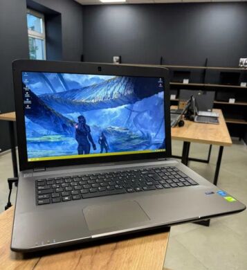 Ноутбук Medion Akoya P7631 / 17.3" (1600x900) TN / Intel Pentium 3550M (2 ядра по 2.3 GHz) / 8 GB DDR3 / 256 GB SSD / nVidia GeForce 825M, 1 GB DDR3, 64-bit / WebCam / Win 10 Home / АКБ не держит