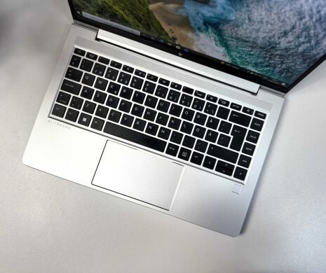 Ультрабук HP EliteBook 645 G9 / 14" (1920x1080) IPS / AMD Ryzen 5 Pro 5675U (6 (12) ядер по 2.3 - 4.3 GHz) / 8 GB DDR4 / 256 GB SSD / AMD Radeon RX Vega 7 / WebCam
