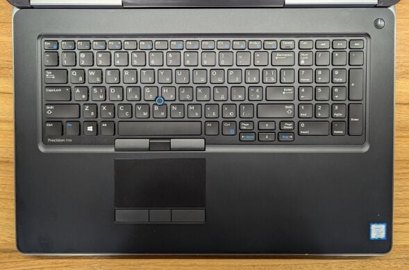Мобільна робоча станція Dell Precision 7720 / 17.3" (1920x1080) IPS / Intel Core i7-7820HQ (4 (8) ядра по 2.9 - 3.9 GHz) / 64 GB DDR4 / 1000 GB SSD + 2000 GB HDD / nVidia Quadro P5000, 16 GB GDDR5X, 256-bit / WebCam / Windows 10