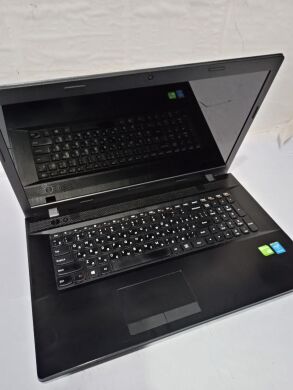 Ноутбук Lenovo IdeaPad G710 / 17.3" (1600x900) TN / Intel Pentium 3550M (2 ядер 2.3 GHz) / 8 GB DDR3 / 240 GB SSD / nVidia GeForce GT 820M, 2 GB DDR3, 128-bit / WebCam / DVD-ROM
