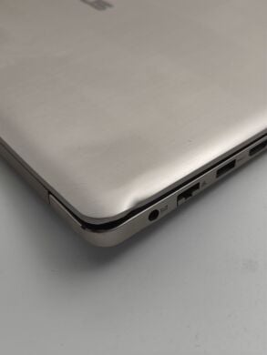 Игровой ноутбук Б-класс ASUS N580V / 15.6" (1920x1080) IPS Touch / Intel Core i7-7700HQ (4 (8) ядра по 2.8 - 3.8 GHz) / 16 GB DDR4 / 256 GB SSD+1000 GB HDD / nVidia GeForce GTX 1050, 4 GB GDDR5, 128-bit / WebCam / Fingerprint Игровой ноутбук Б-класс ASUS N580V / 15.6" (1920x1080) IPS Touch / Intel Core i7-7700HQ (4 (8) ядра по 2.8 - 3.8 GHz) / 16 GB DDR4 / 256 GB SSD+1000 GB HDD / nVidia GeForce GTX 1050, 4 GB GDDR5, 128-bit / WebCam / Fingerprint