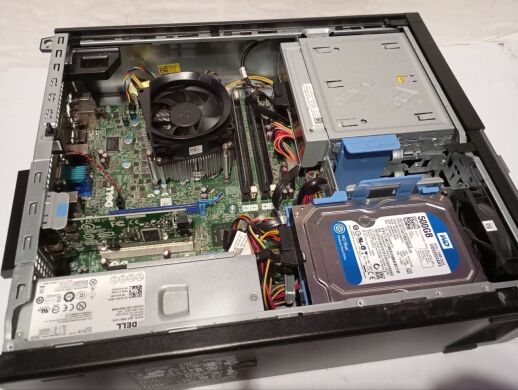 ПК Б-клас Dell OptiPlex 7010 DT / Intel Core i5-3470S (4 ядра по 2.9 - 3.6 GHz) / 16 GB DDR3 / 500 GB HDD / Intel HD Graphics 2500 / DVD-RW + USB-флешка 64 GB