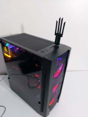 Игровой ПК 1stPlayer D4-4R1-WH Tower / Intel Core i7-7700 (4 (8) ядра по 3.6 - 4.2 GHz) / 32 GB DDR4 / 512 GB SSD M.2 + 1000 GB SSD / AMD Radeon RX 5700 XT, 8 GB GDDR6, 256-bit / 600W + Wi-Fi USB Adapter, кабели HDMI и питания