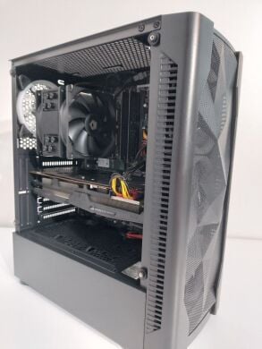 Игровой ПК 1stPlayer D4-4R1-WH Tower / Intel Core i7-7700 (4 (8) ядра по 3.6 - 4.2 GHz) / 32 GB DDR4 / 512 GB SSD M.2 + 1000 GB SSD / AMD Radeon RX 5700 XT, 8 GB GDDR6, 256-bit / 600W + Wi-Fi USB Adapter, кабели HDMI и питания