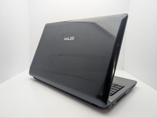 Ноутбук Asus A52F / 15.6" (1366x768) TN / Intel Core i3-380M (2 (4) ядра по 2.5 GHz) / 6 GB DDR3 / 120 GB SSD / Intel Graphics / WebCam / DVD-ROM