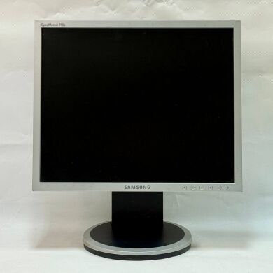 Комплект ПК: Fujitsu Esprimo P5731 E-Star5 Tower / Intel Pentium E5400 (2 ядра по 0.800 - 2.7 GHz) / 8 GB DDR3 / 250 GB HDD / Intel Graphics / DVD-ROM + Монитор Б-класс Samsung SyncMaster 740B / 17" (1280x1024) TN + Клавиатура, мышка, кабели