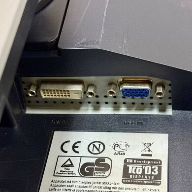 Комплект ПК: Fujitsu Esprimo P5731 E-Star5 Tower / Intel Pentium E5400 (2 ядра по 0.800 - 2.7 GHz) / 8 GB DDR3 / 250 GB HDD / Intel Graphics / DVD-ROM + Монитор Б-класс Samsung SyncMaster 740B / 17" (1280x1024) TN + Клавиатура, мышка, кабели