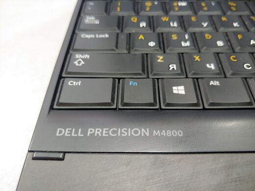Dell Precision M4800 / 15.6" (1366x768) TN / Intel Core i7-4702MQ (4 (8) ядра по 2.2 - 3.2 GHz) / 8 GB DDR3 / 240 GB SSD / AMD FirePro M5100, 2 GB / DVD-RW