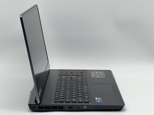 Игровой ноутбук Б-класс MSI GE76 Raider 12UGS-201US / 17.3" (1920x1080) IPS / Intel Core i7-12700H (14 (20) ядер по 3.5 - 4.7 GHz) / 32 GB DDR4 / 960 GB SSD / nVidia GeForce RTX 3070 Ti, 8 GB GDDR6, 256-bit / WebCam