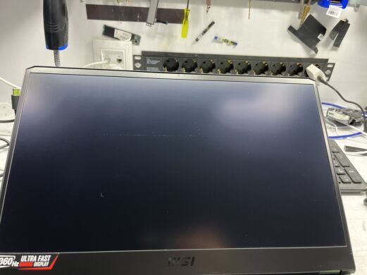 Игровой ноутбук Б-класс MSI GE76 Raider 12UGS-201US / 17.3" (1920x1080) IPS / Intel Core i7-12700H (14 (20) ядер по 3.5 - 4.7 GHz) / 32 GB DDR4 / 960 GB SSD / nVidia GeForce RTX 3070 Ti, 8 GB GDDR6, 256-bit / WebCam