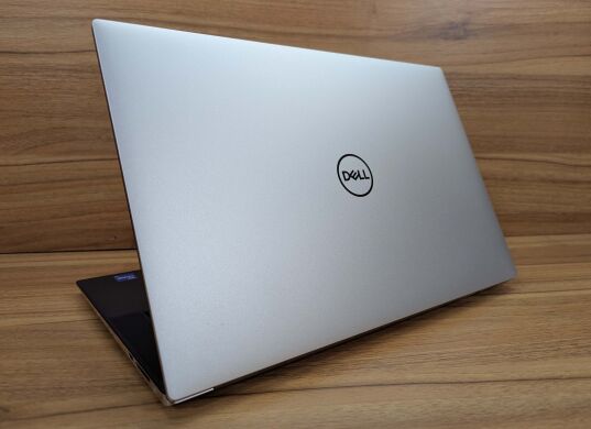 Ігровий ноутбук Dell XPS 15 9510 / 15.6" (1920x1080) IPS / Intel Core i7-11800H (8 (16) ядер по 2.3 - 4.6 GHz) / 16 GB DDR4 / 512 GB SSD / nVidia GeForce RTX 3050 Ti, 4 GB GDDR6, 128-bit / WebCam / Windows 11 Ігровий ноутбук Dell XPS 15 9510 / 15.6" (1920x1080) IPS / Intel Core i7-11800H (8 (16) ядер по 2.3 - 4.6 GHz) / 16 GB DDR4 / 512 GB SSD / nVidia GeForce RTX 3050 Ti, 4 GB GDDR6, 128-bit / WebCam / Windows 11