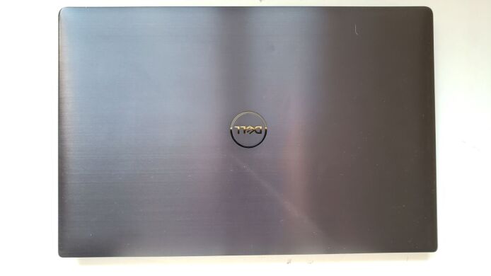 Мобільна робоча станція Dell Precision 5530 / 15.6" (3840x2160) IPS Touch / Intel Core i7-8850H (6 (12) ядра по 2.6 - 4.3 GHz) / 32 GB DDR4 / 512 GB SSD + 500 GB HDD / nVidia Quadro P2000, 4 GB GDDR5, 128-bit / WebCam / Windows 10 Pro Мобільна робоча станція Dell Precision 5530 / 15.6" (3840x2160) IPS Touch / Intel Core i7-8850H (6 (12) ядра по 2.6 - 4.3 GHz) / 32 GB DDR4 / 512 GB SSD + 500 GB HDD / nVidia Quadro P2000, 4 GB GDDR5, 128-bit / WebCam / Windows 10 Pro