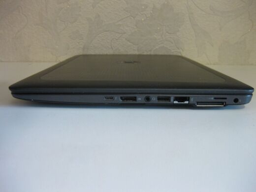 Мобильная рабочая станция HP ZBook 15U G3 / 15.6" (1920x1080) TN Touch / Intel Core i7-6600U (2 (4) ядра по 2.6 - 3.4 GHz) / 16 GB DDR4 / 512 GB SSD NEW + 1000 GB HDD NEW / AMD FirePro W4190M, 2 GB GDDR5, 128-bit / WebCam