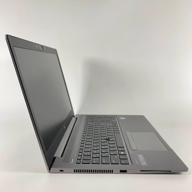 Мобильная рабочая станция Б-класс HP Zbook 15U G5 / 15.6" (1920x1080) IPS / Intel Core i7-8550U (4 (8) ядра по 1.8 - 4.0 GHz) / 16 GB DDR4 / 512 GB SSD / AMD Radeon Pro WX 3100, 2 GB GDDR5, 128-bit / WebCam / TouchID