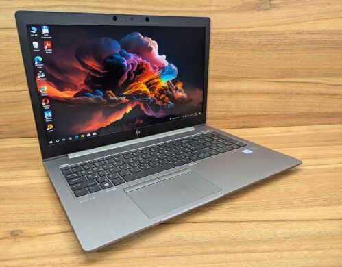 Мобільна робоча станція HP Zbook 15U G5 / 15.6" (1920x1080) IPS / Intel Core i7-8550U (4 (8) ядра по 1.8 - 4.0 GHz) / 16 GB DDR4 / 512 GB SSD / AMD Radeon Pro WX 3100, 2 GB GDDR5, 128-bit / WebCam / TouchID / Windows 10