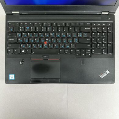 Мобільна робоча станція Lenovo ThinkPad P51 / 15.6" (3840х2160) IPS / Intel Xeon E3-1505M v6 (4 (8) ядра по 3.0 - 4.0 GHz) / 32 GB DDR4 / 512 GB SSD / nVidia Quadro M2200, 4 GB GDDR5, 128-bit / WebCam / HDMI